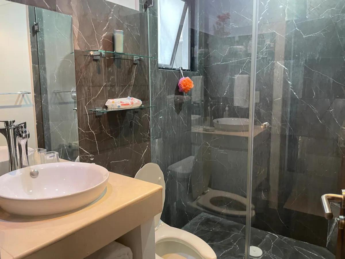 Espacioso Hogar En 5ta Av Apartamento