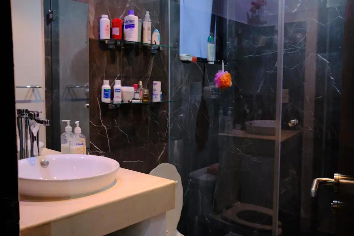 Espacioso Hogar En 5ta Av Apartamento *